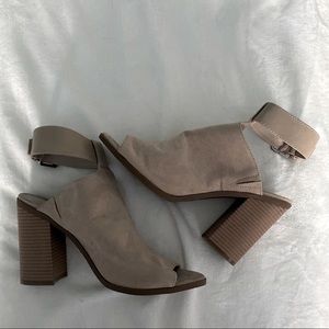Suede peep toe sandal pump